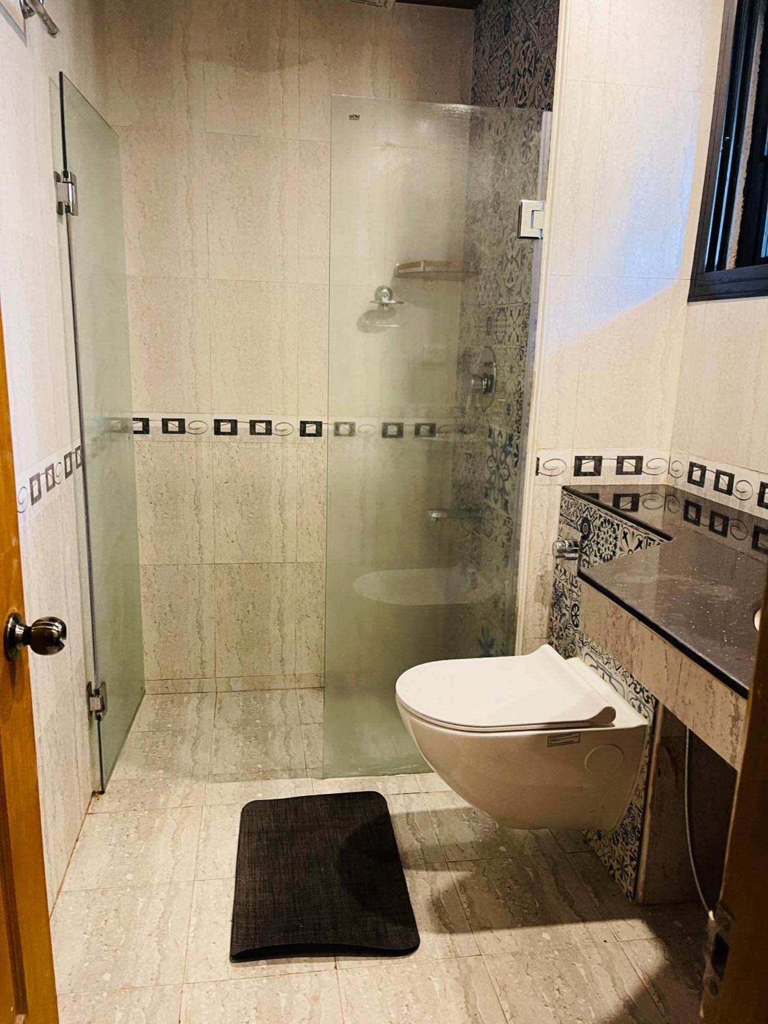 Riviera Palms 1 Luxury 1 Bhk Apartment With Swimmimg Pool View- Arpora - Near Baga Beach Old Goa Exterior photo